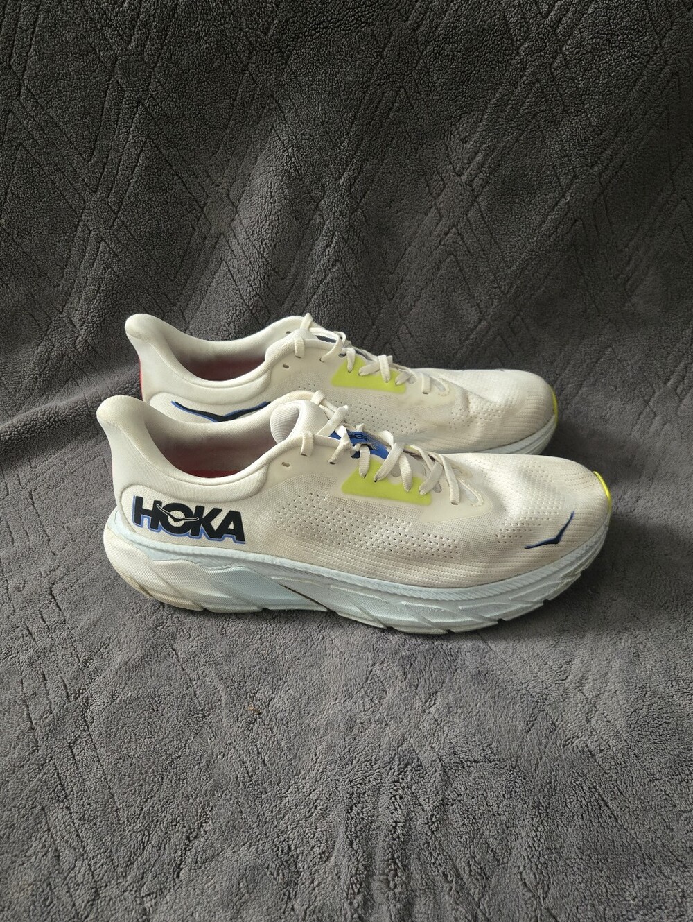 Hoka Arahi 7 Running Shoes Mens Sz 12D Athletic Sneakers Trainers White.